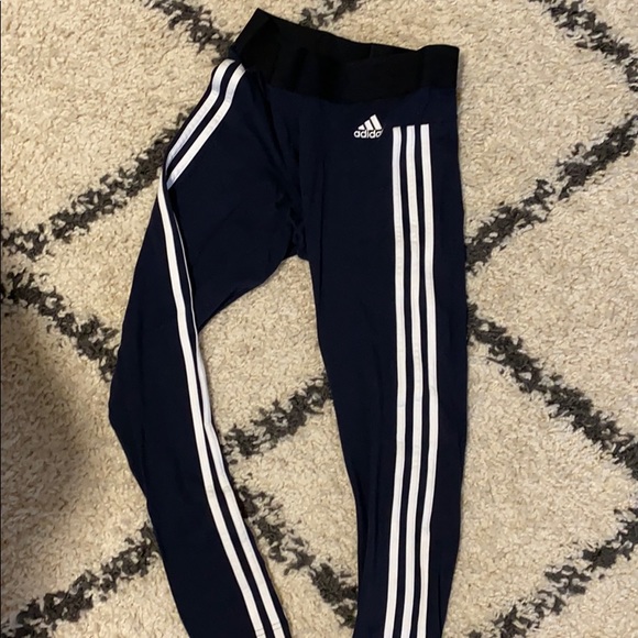 Adidas essential tight leggings, NWT - Picture 5 of 5